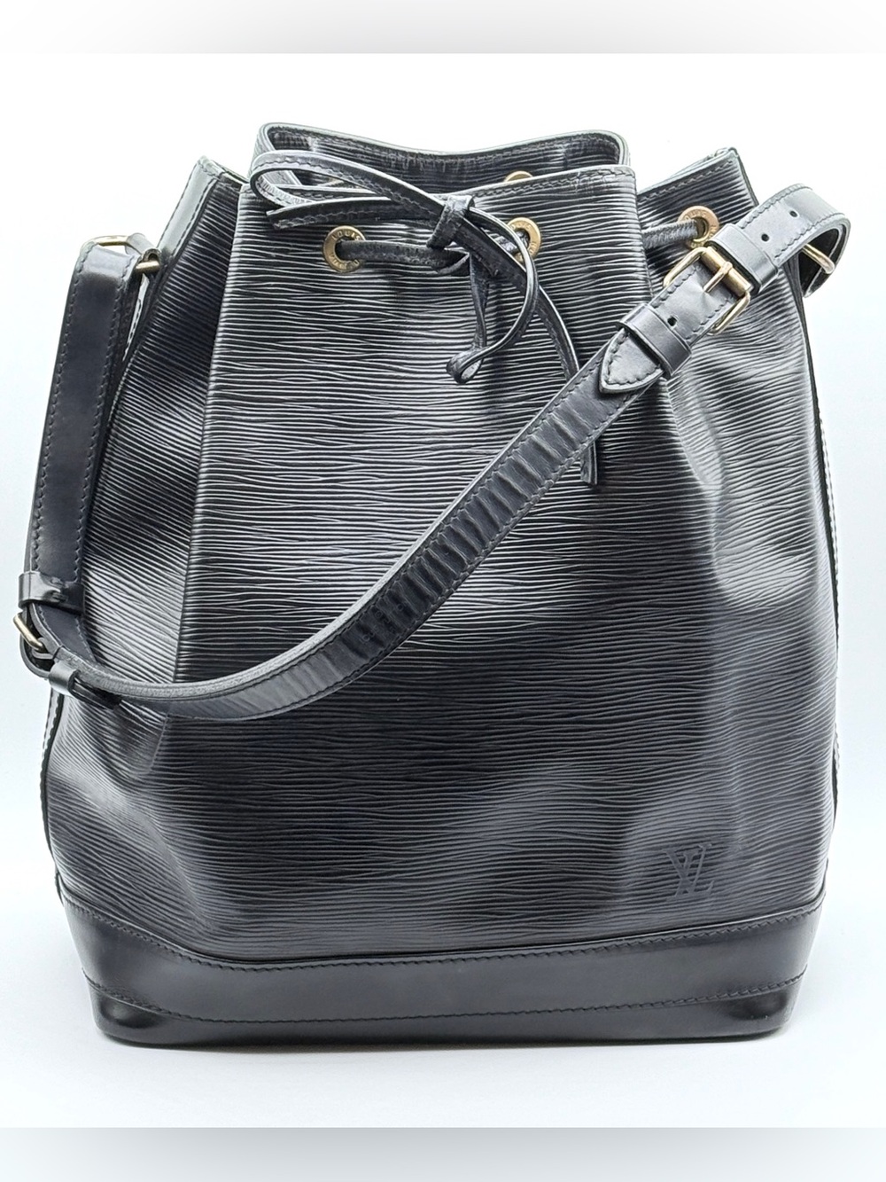 Louis Vuitton Black Epi Leather Noé GM Shoulder Bucket Bag